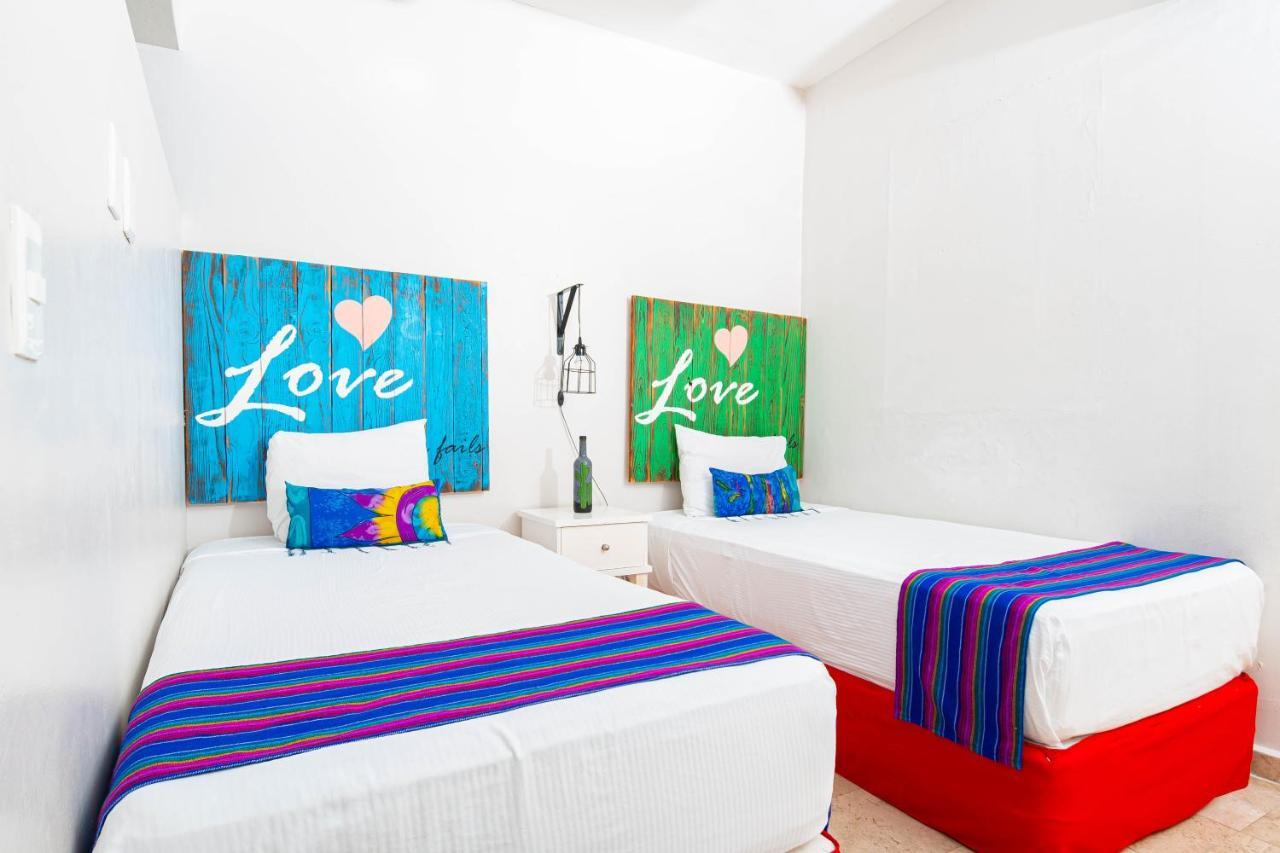 Hotel Boutique Rato 10 Playa del Carmen Esterno foto